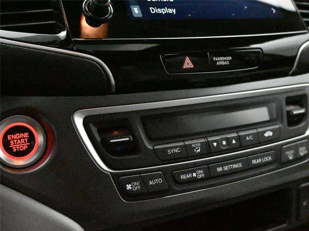 used 2022 Honda Pilot car, priced at $28,400