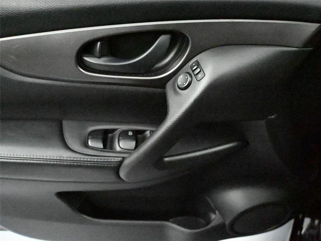 used 2020 Nissan Rogue Sport car, priced at $15,550