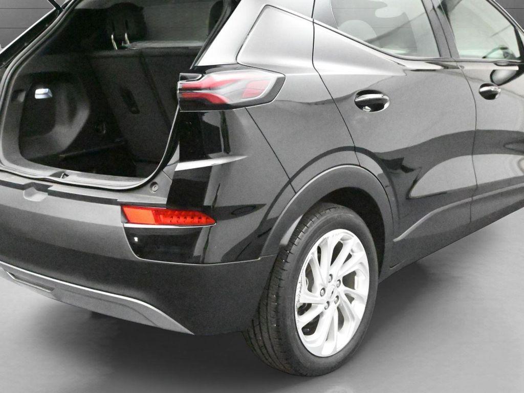 used 2023 Chevrolet Bolt EUV car, priced at $17,000