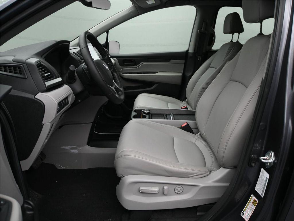used 2024 Honda Odyssey car, priced at $35,000