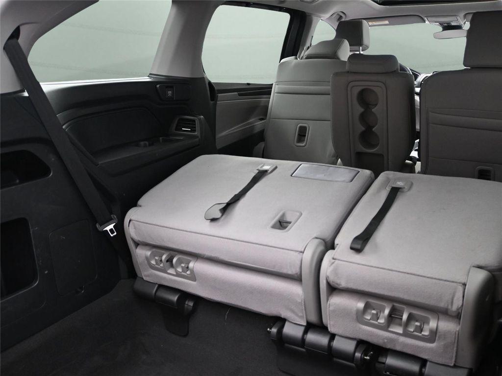 used 2024 Honda Odyssey car, priced at $35,000