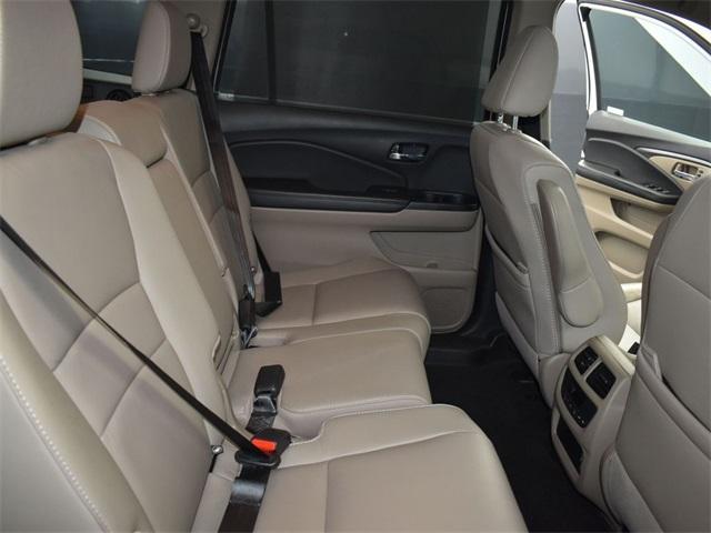 used 2022 Honda Pilot car, priced at $28,200