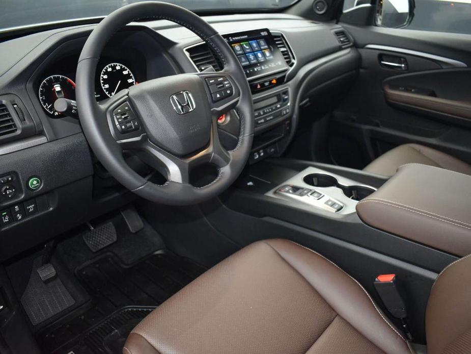 used 2024 Honda Ridgeline car, priced at $39,000