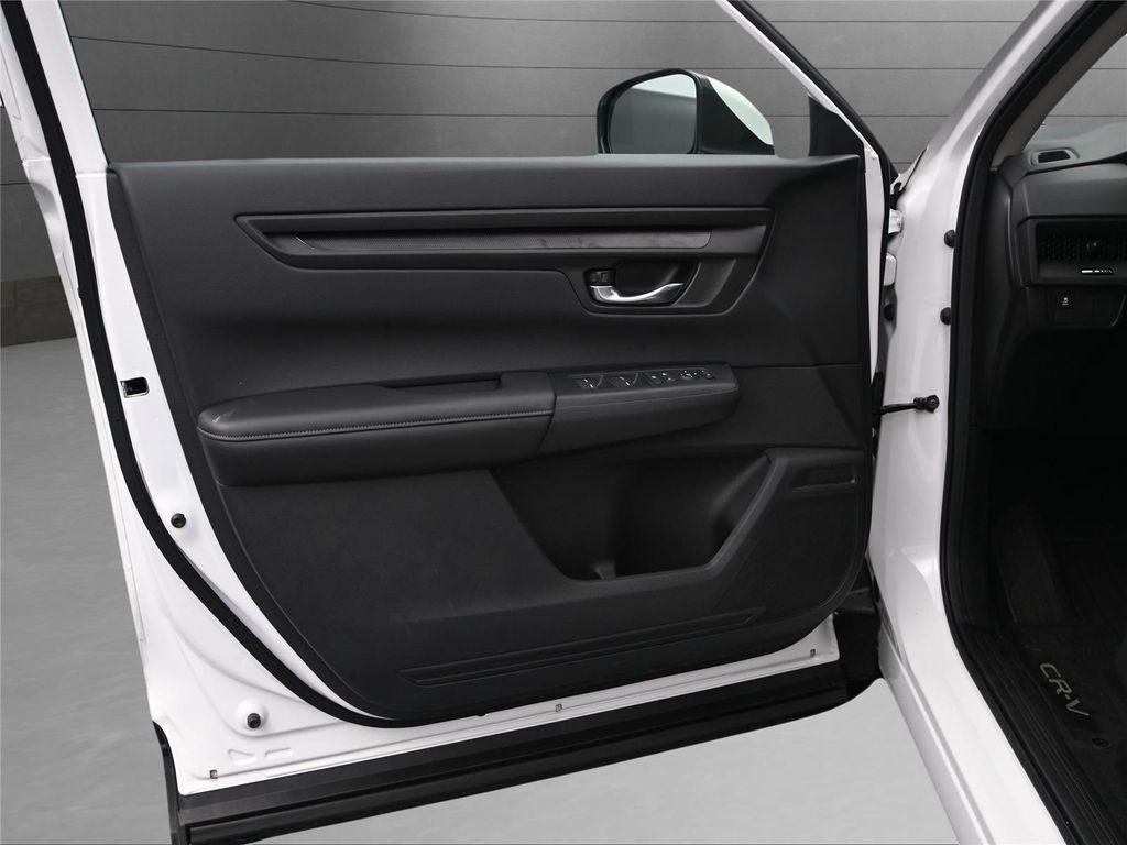 used 2025 Honda CR-V car, priced at $28,500