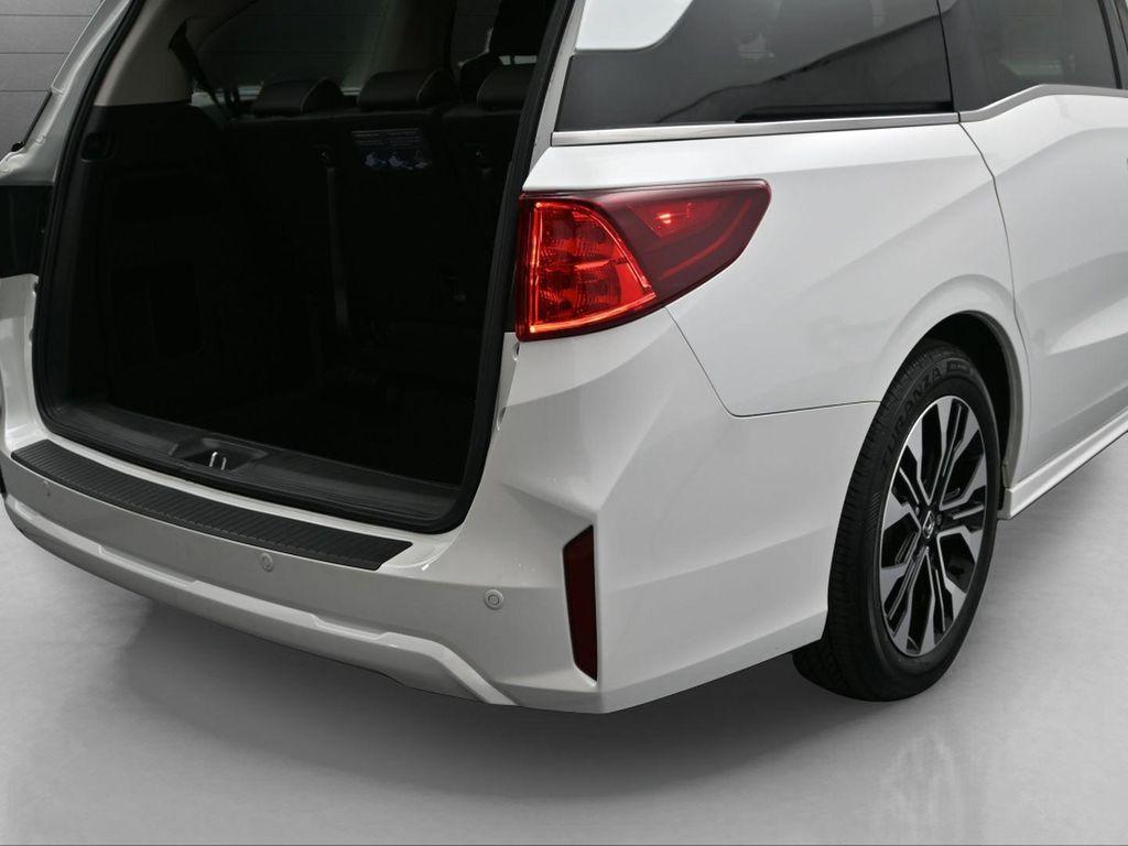 used 2025 Honda Odyssey car, priced at $46,400
