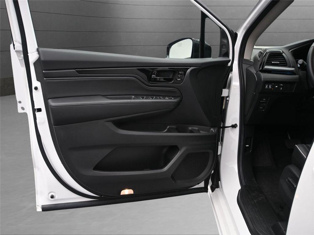 used 2025 Honda Odyssey car, priced at $46,400
