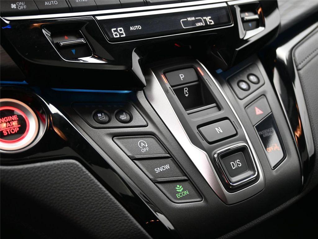 used 2025 Honda Odyssey car, priced at $46,400