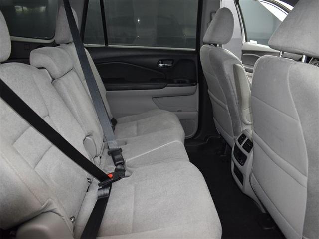 used 2021 Honda Pilot car, priced at $28,000