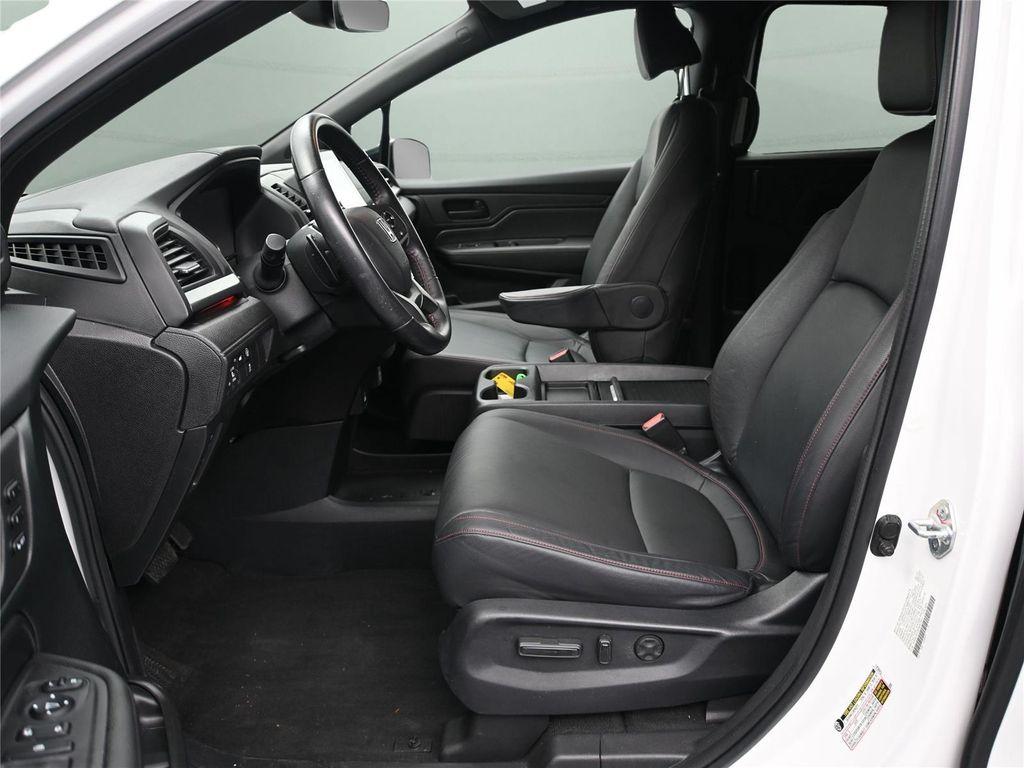 used 2023 Honda Odyssey car, priced at $35,000