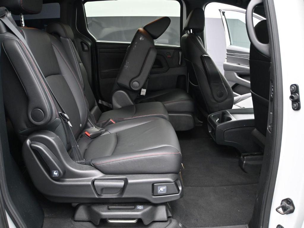 used 2023 Honda Odyssey car, priced at $35,000