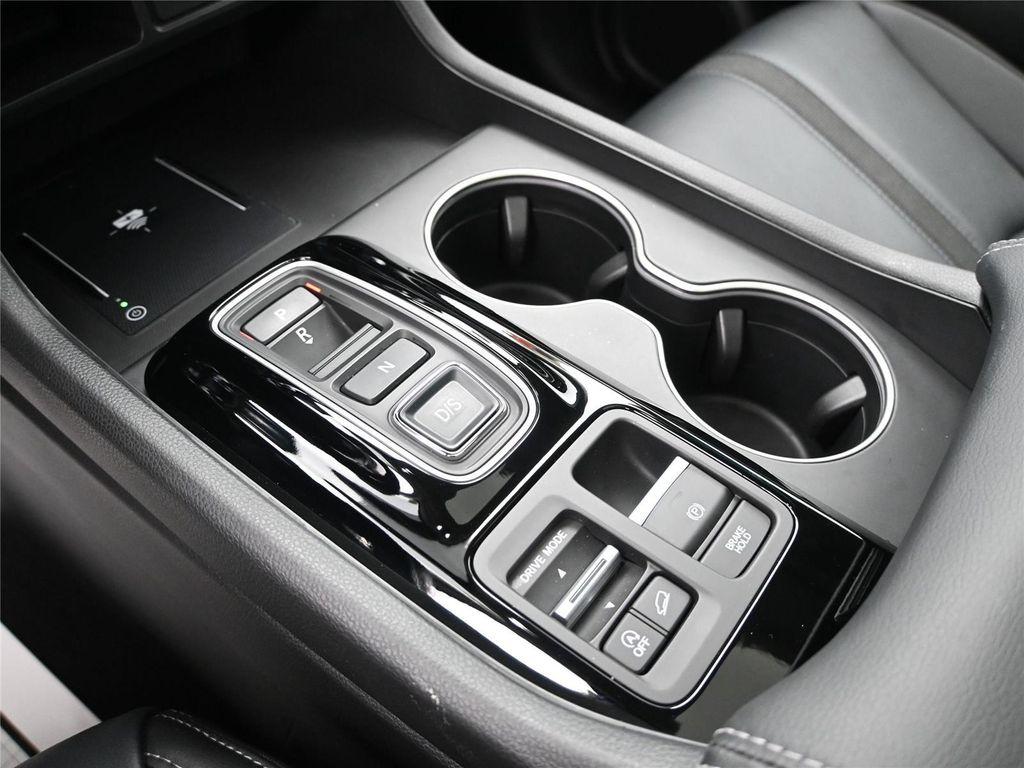 used 2025 Honda Pilot car, priced at $43,700