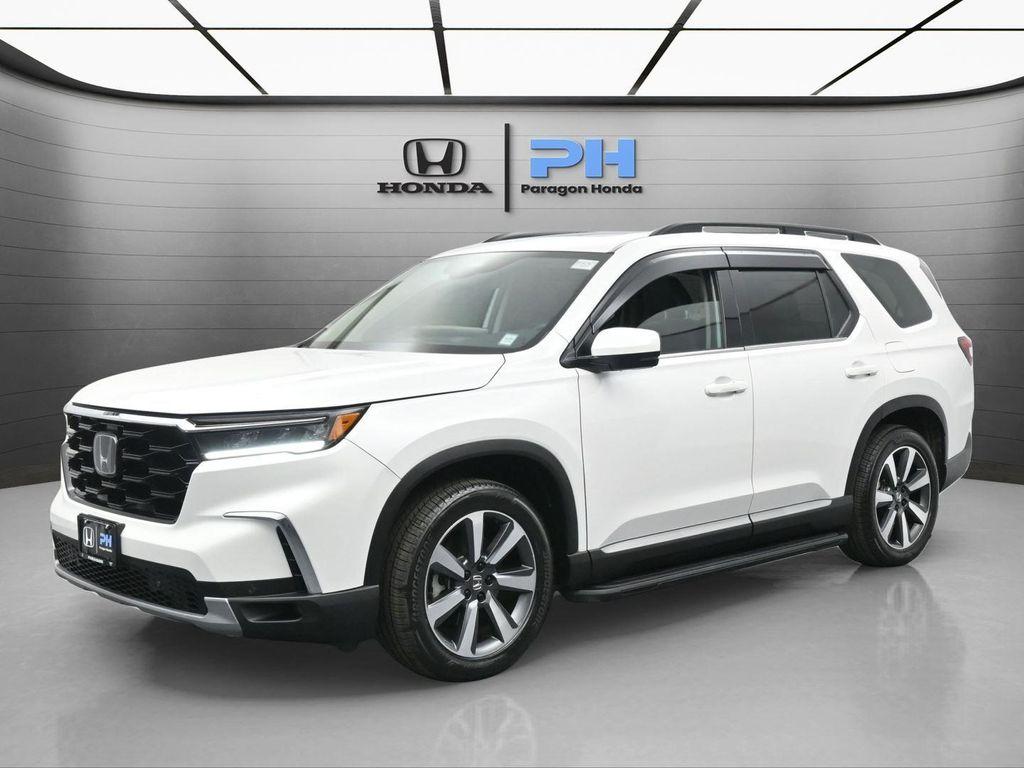 used 2025 Honda Pilot car, priced at $45,350