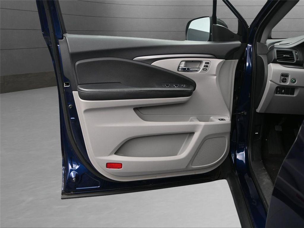 used 2019 Honda Pilot car, priced at $22,400