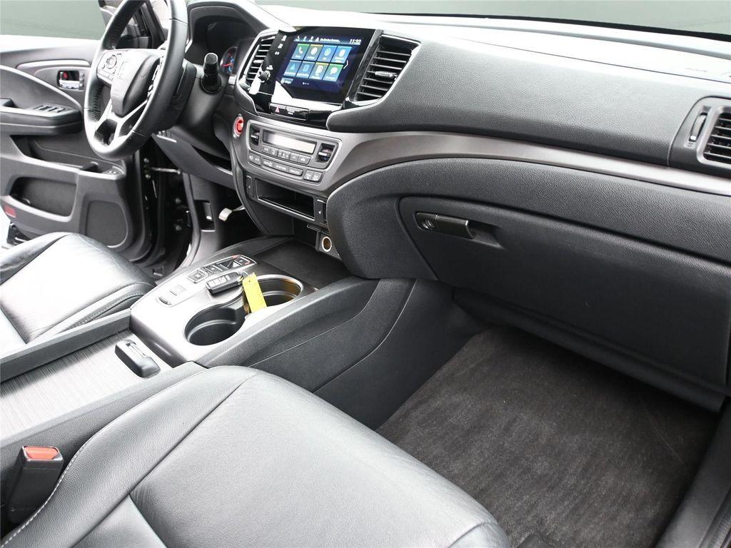 used 2022 Honda Pilot car, priced at $28,000