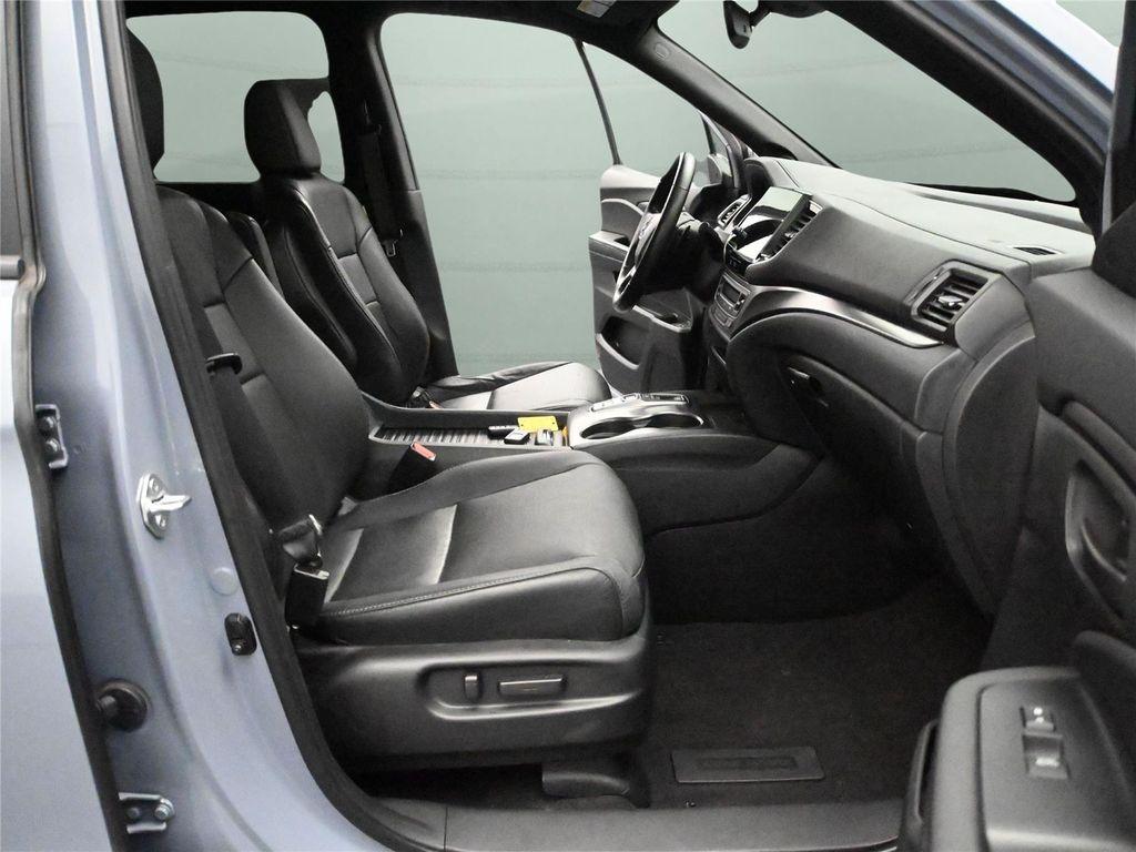 used 2022 Honda Passport car, priced at $27,400