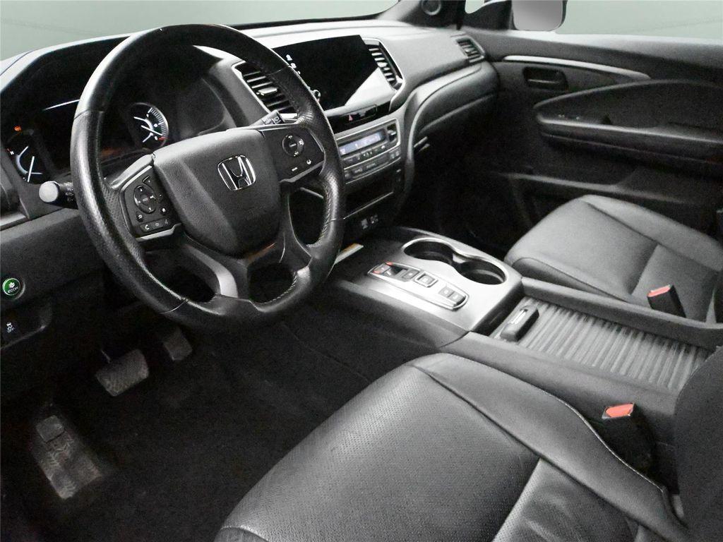 used 2022 Honda Passport car, priced at $27,400