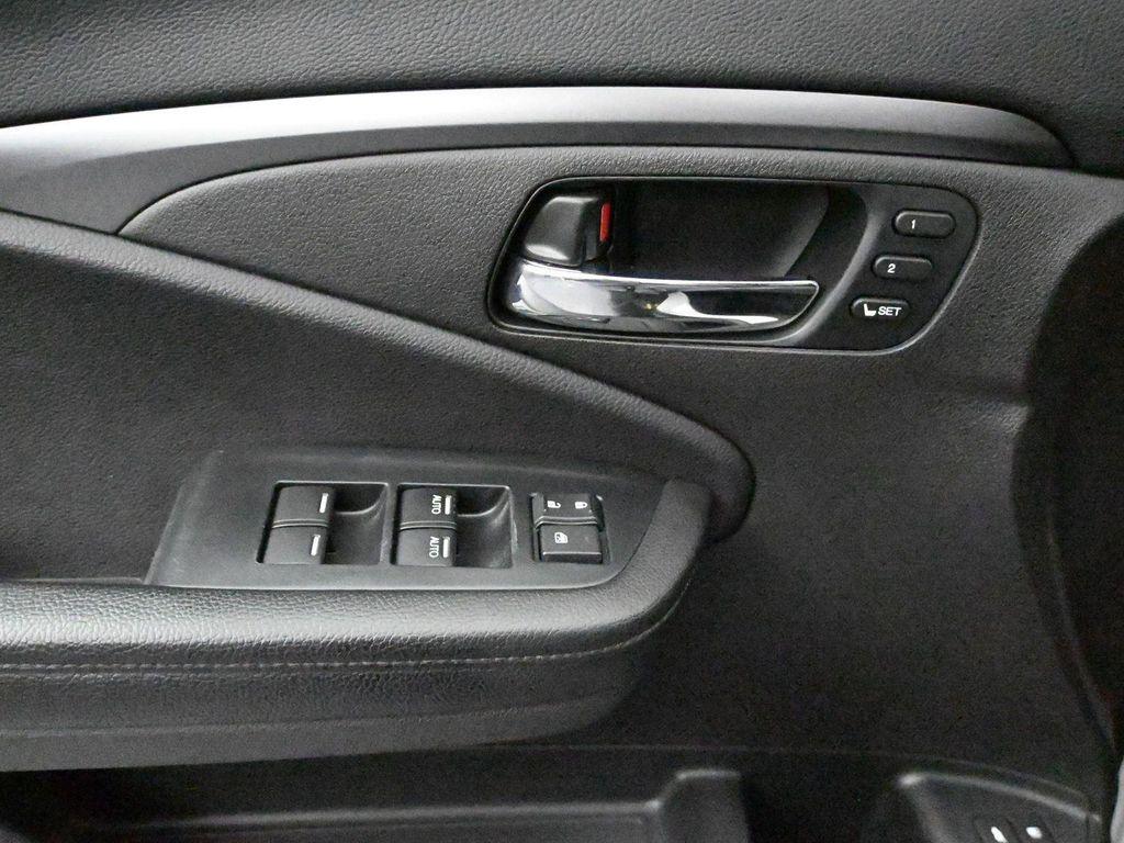 used 2022 Honda Pilot car, priced at $29,300