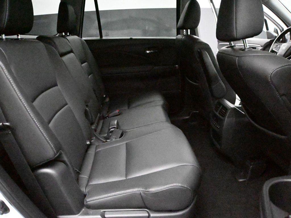 used 2022 Honda Pilot car, priced at $29,300