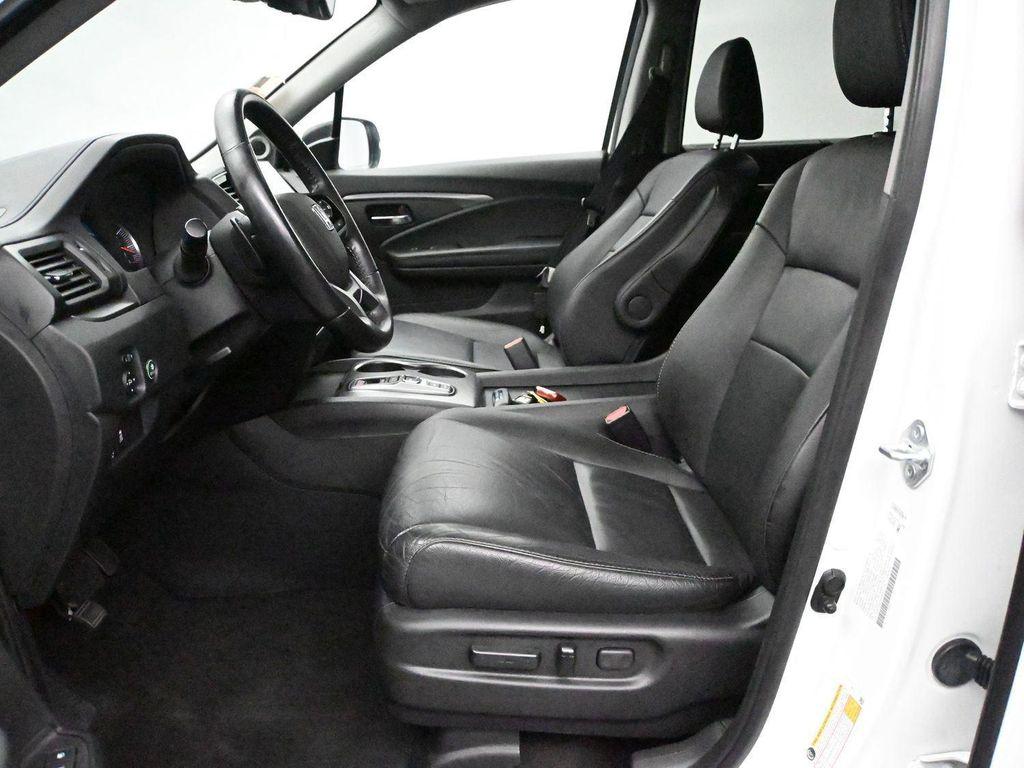 used 2022 Honda Pilot car, priced at $29,300