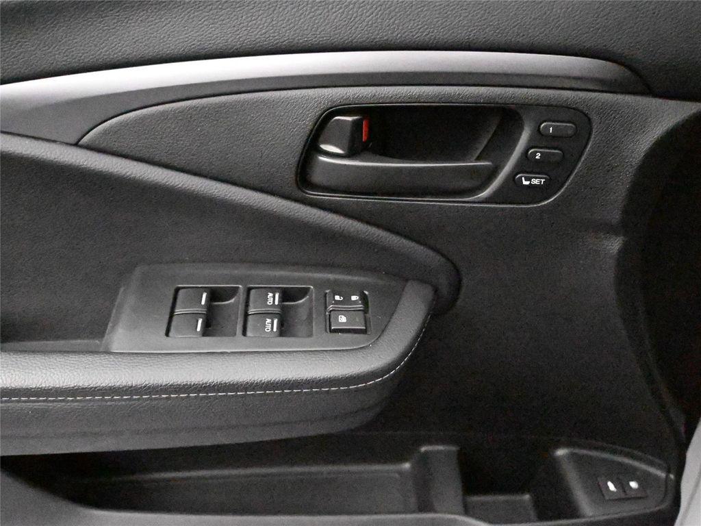 used 2023 Honda Passport car, priced at $29,000