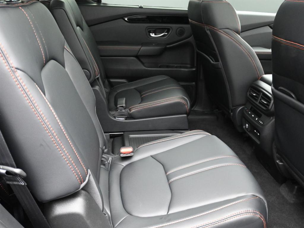 used 2025 Honda Pilot car, priced at $47,000