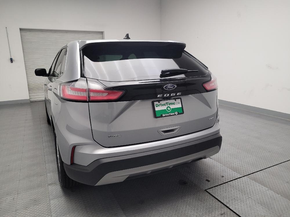used 2024 Ford Edge car, priced at $25,195