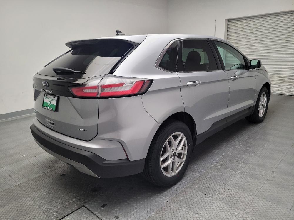 used 2024 Ford Edge car, priced at $25,195