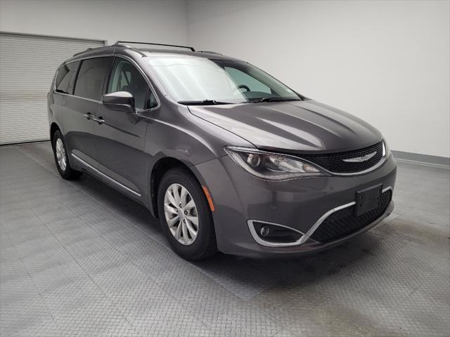 used 2017 Chrysler Pacifica car, priced at $13,595
