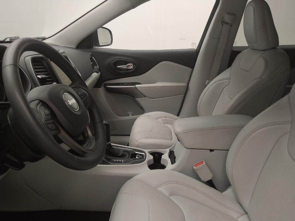 used 2022 Jeep Cherokee car, priced at $18,795