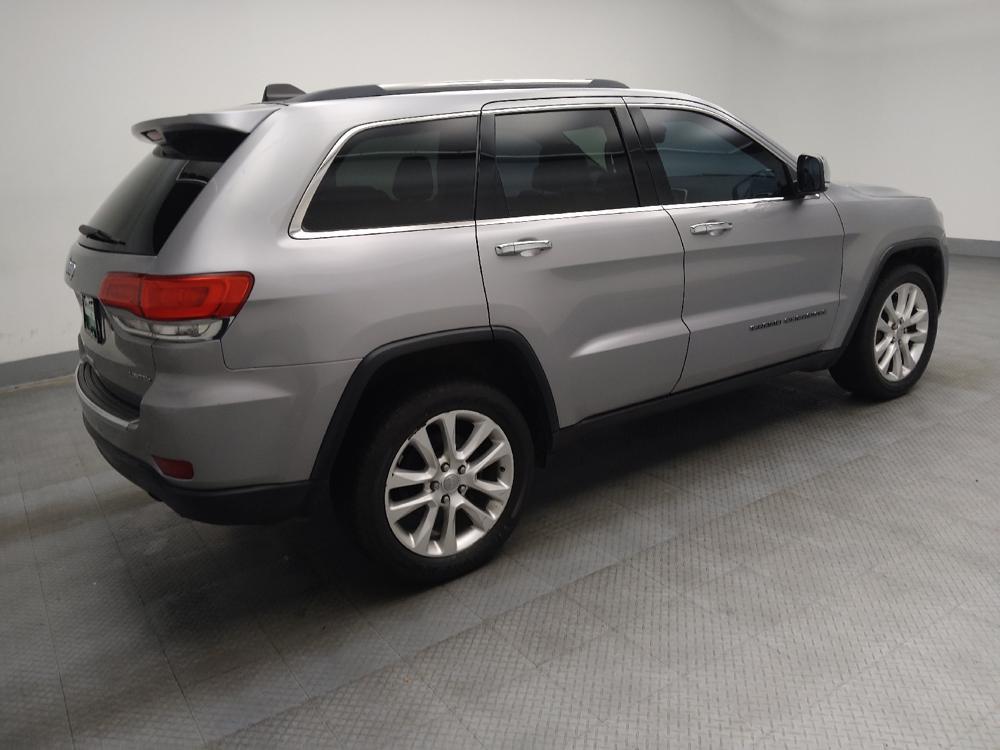 used 2017 Jeep Grand Cherokee car, priced at $15,395
