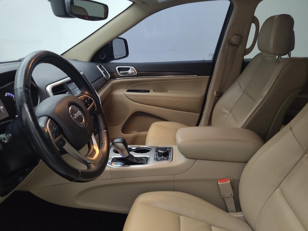 used 2017 Jeep Grand Cherokee car, priced at $15,395