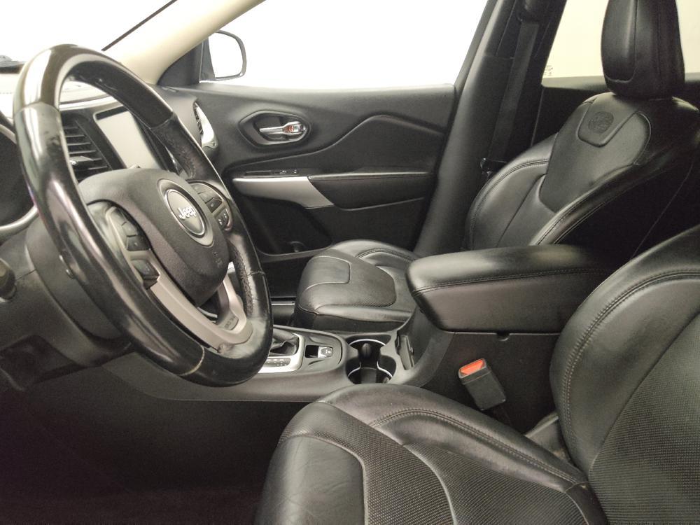 used 2018 Jeep Cherokee car, priced at $15,995