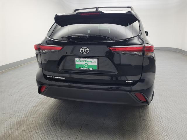 used 2020 Toyota Highlander car, priced at $28,095