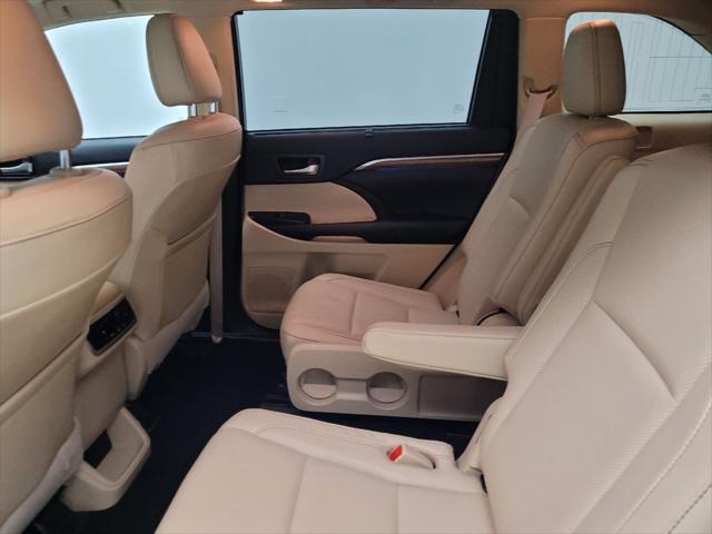 used 2018 Toyota Highlander car, priced at $29,895