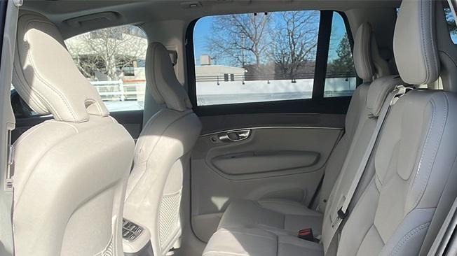 new 2025 Volvo XC90 Plug-In Hybrid car