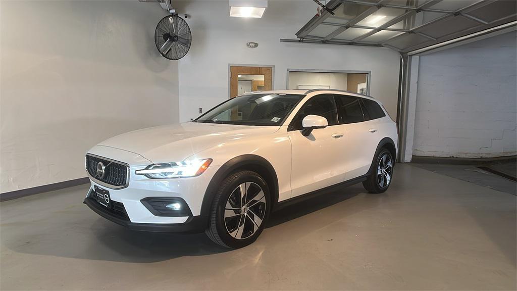 used 2024 Volvo V60 Cross Country car, priced at $41,000