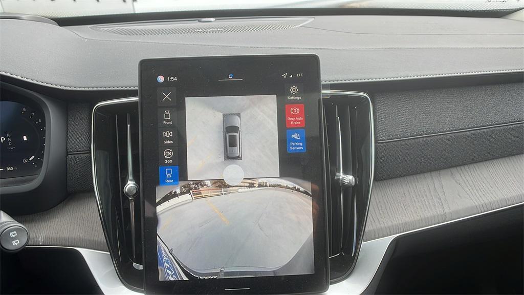 new 2026 Volvo XC90 car, priced at $75,155