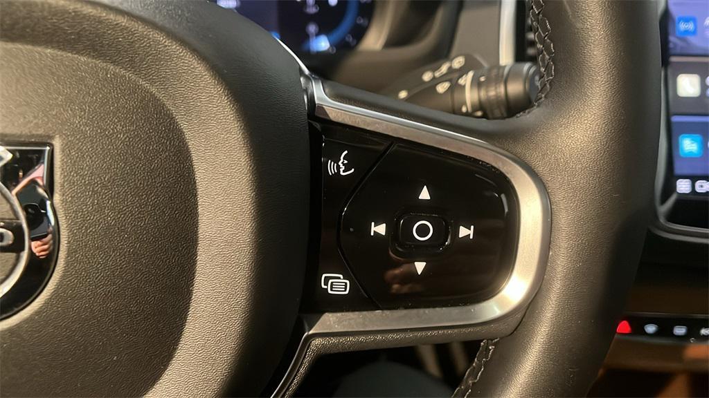 used 2023 Volvo XC90 car, priced at $41,591