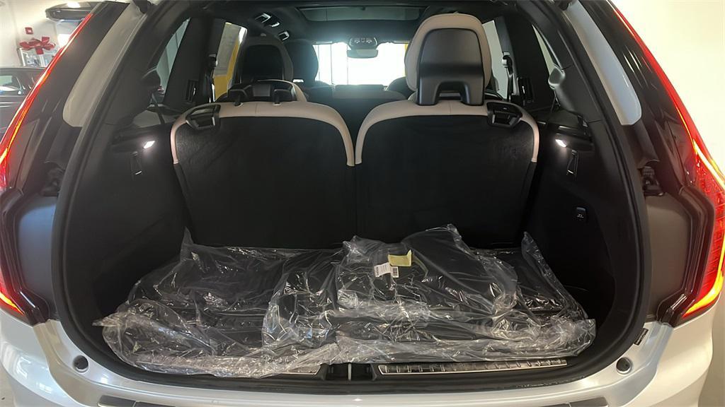 used 2026 Volvo XC90 car, priced at $71,824