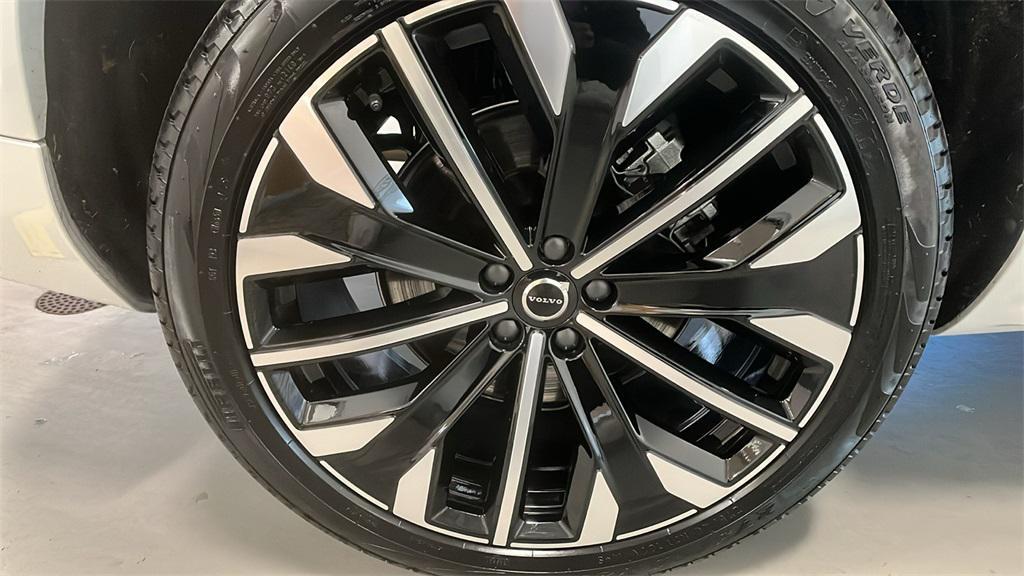 used 2026 Volvo XC90 car, priced at $71,824