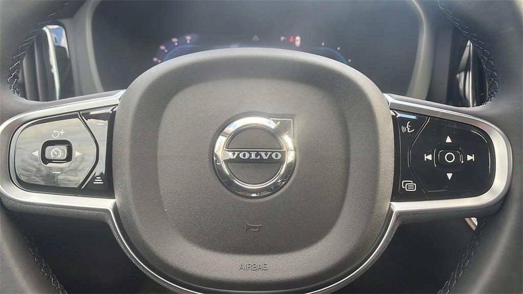 new 2025 Volvo XC60 Plug-In Hybrid car, priced at $66,260