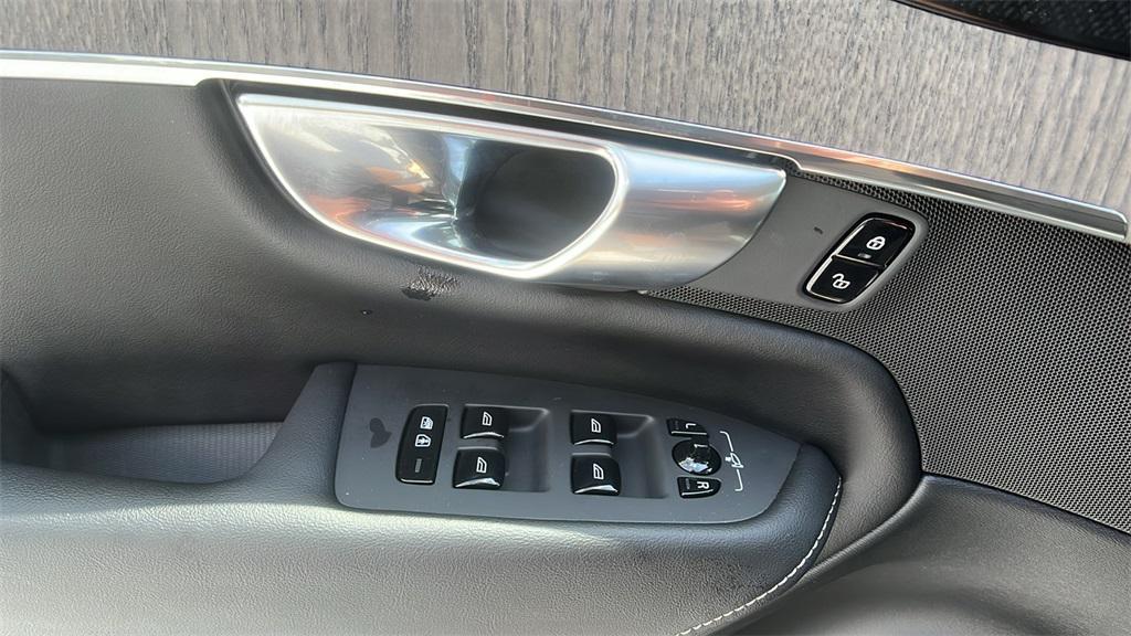 used 2023 Volvo XC90 Recharge Plug-In Hybrid car, priced at $55,685
