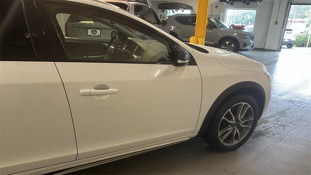 used 2018 Volvo V60 Cross Country car, priced at $16,895
