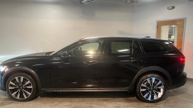 used 2022 Volvo V60 Cross Country car, priced at $36,436