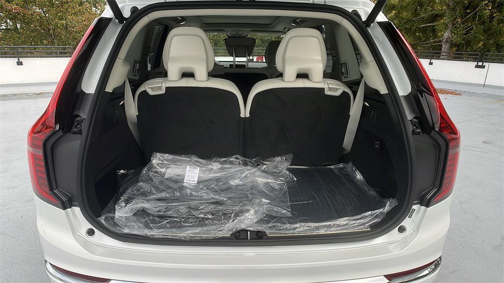 new 2026 Volvo XC90 car, priced at $75,155