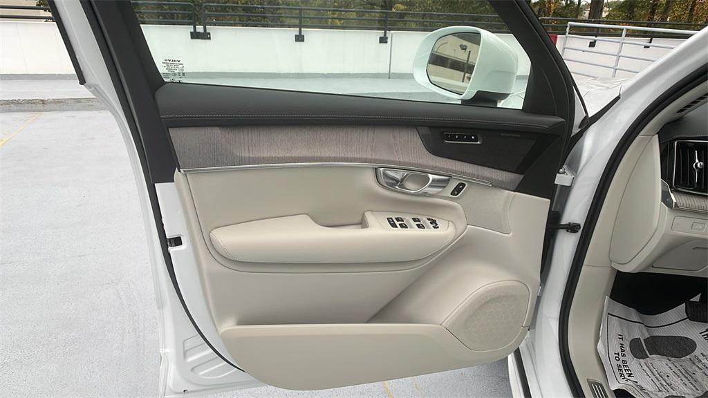 new 2026 Volvo XC90 car, priced at $75,155