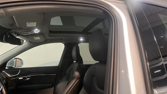 used 2019 Volvo XC90 car, priced at $18,995