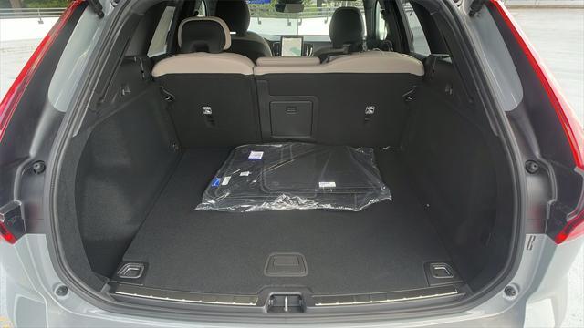 new 2026 Volvo XC60 car, priced at $56,345
