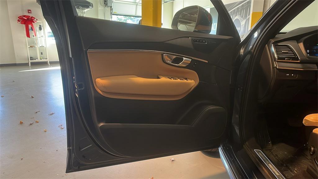 used 2024 Volvo XC90 Recharge Plug-In Hybrid car, priced at $59,695