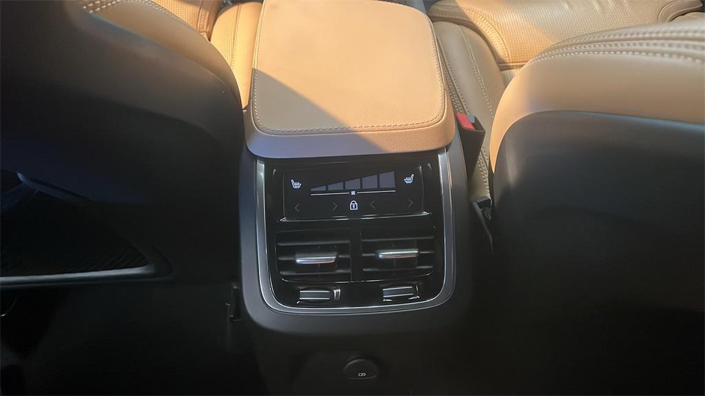 used 2024 Volvo XC90 Recharge Plug-In Hybrid car, priced at $59,695